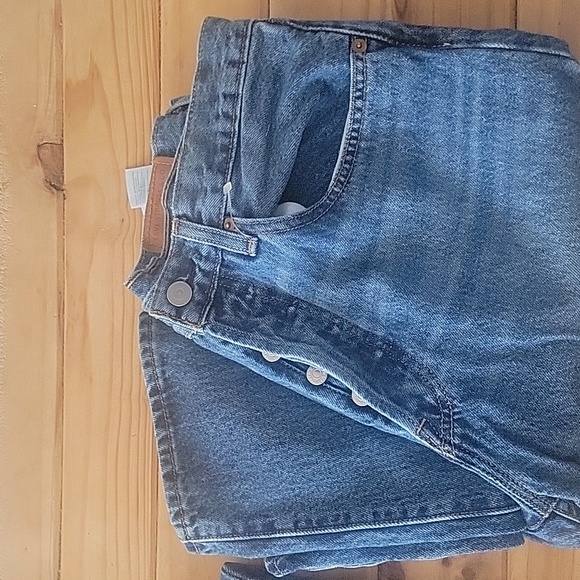 Levis straight leg button fly - Picture 2 of 5